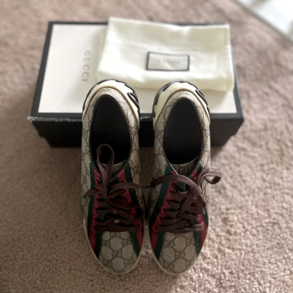 Gucci Vintage Sneakers 38.5